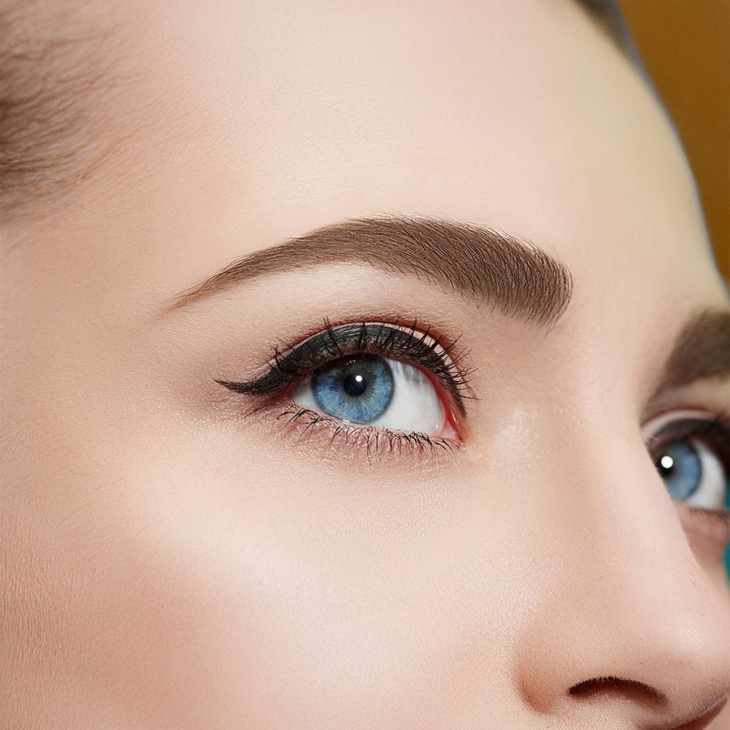 NUDE LASHES – IRIS