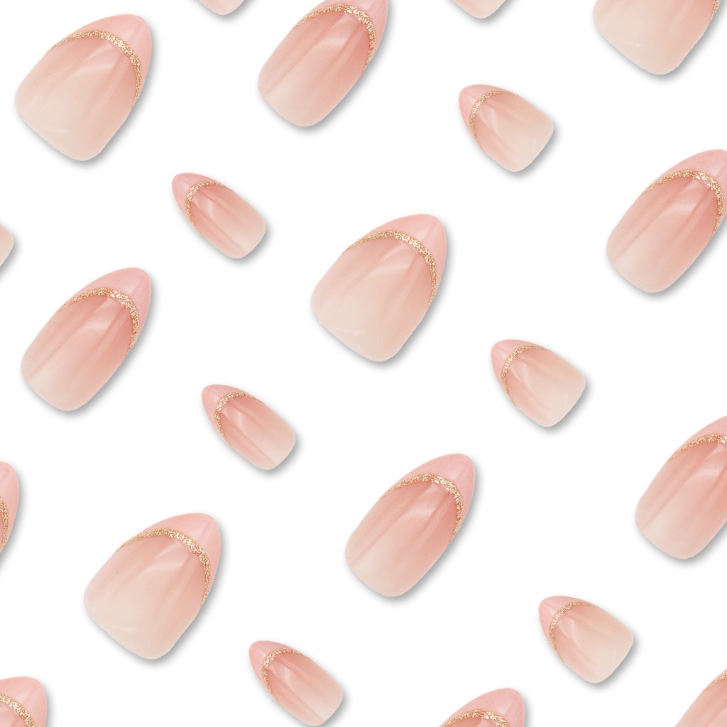 GLAMOUR ESSENCE NAILS